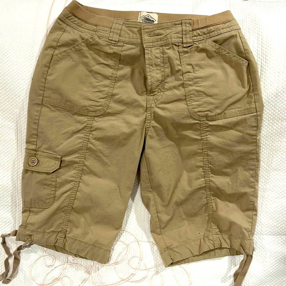 Bermuda shorts 🩳 Women